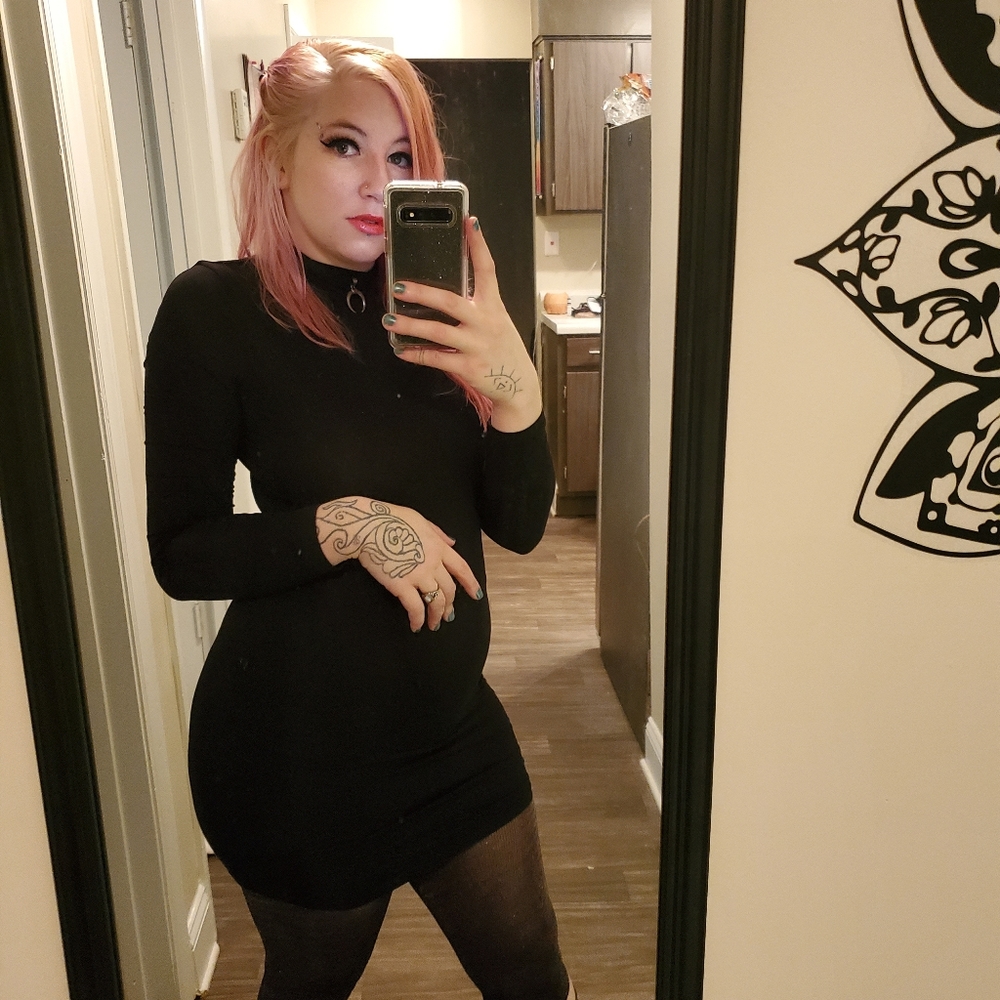 hi I'm Hazel :3 - Picture 1 of 1